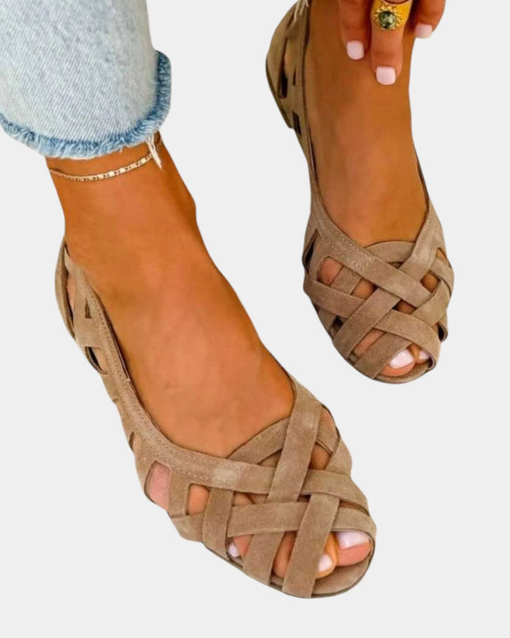 Fadwa | Flettede flade sandaler