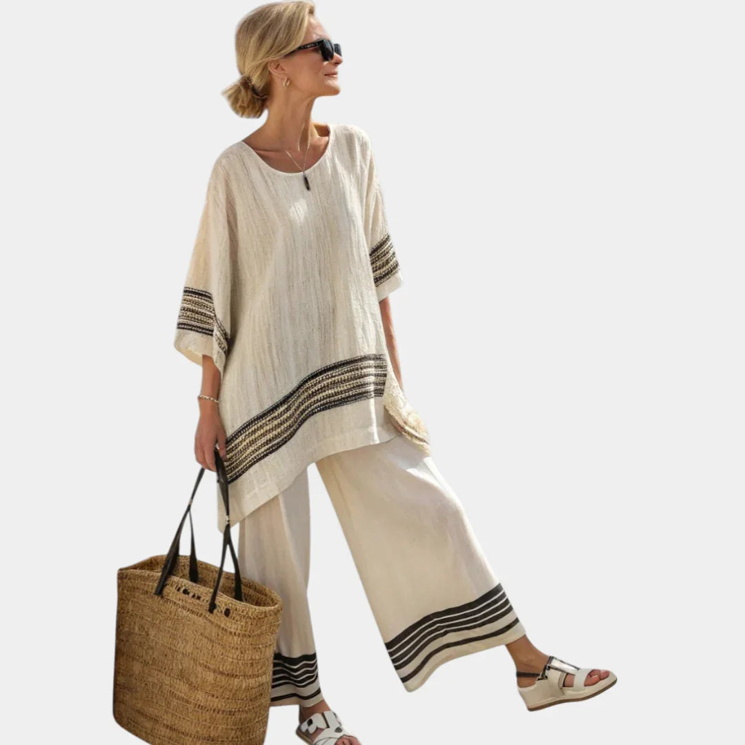 Mariella | Elegant sortstribet top og flydende bukser