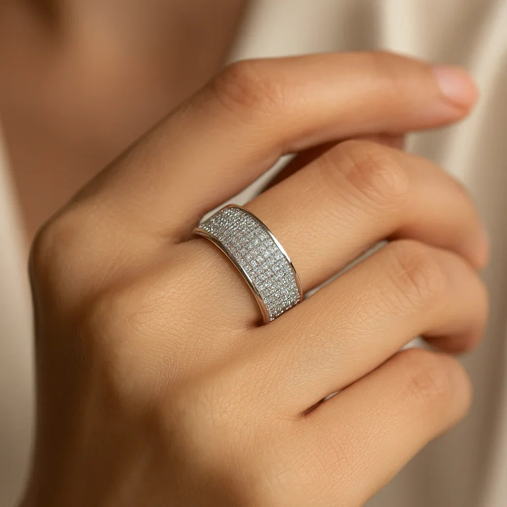 Luciana | Skinnende ring