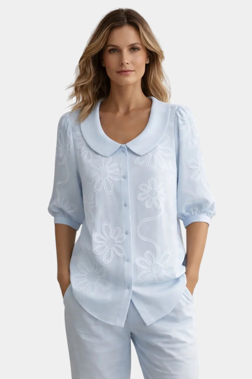 Elya | Broderet bluse