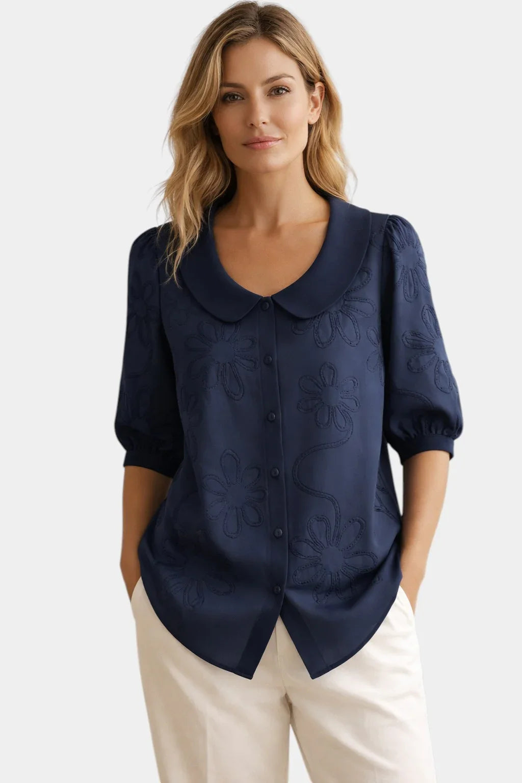 Elya | Broderet bluse