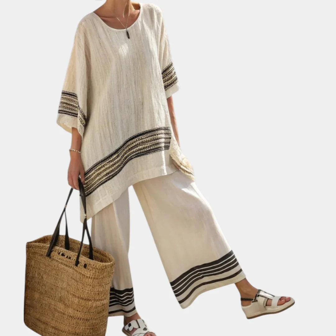 Mariella | Elegant sortstribet top og flydende bukser
