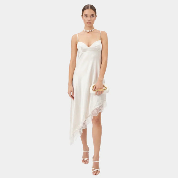 Camille | Romantisk elegance med et moderne præg