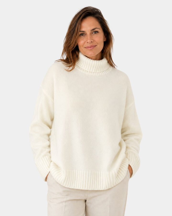 Irena | Blød rullekravesweater