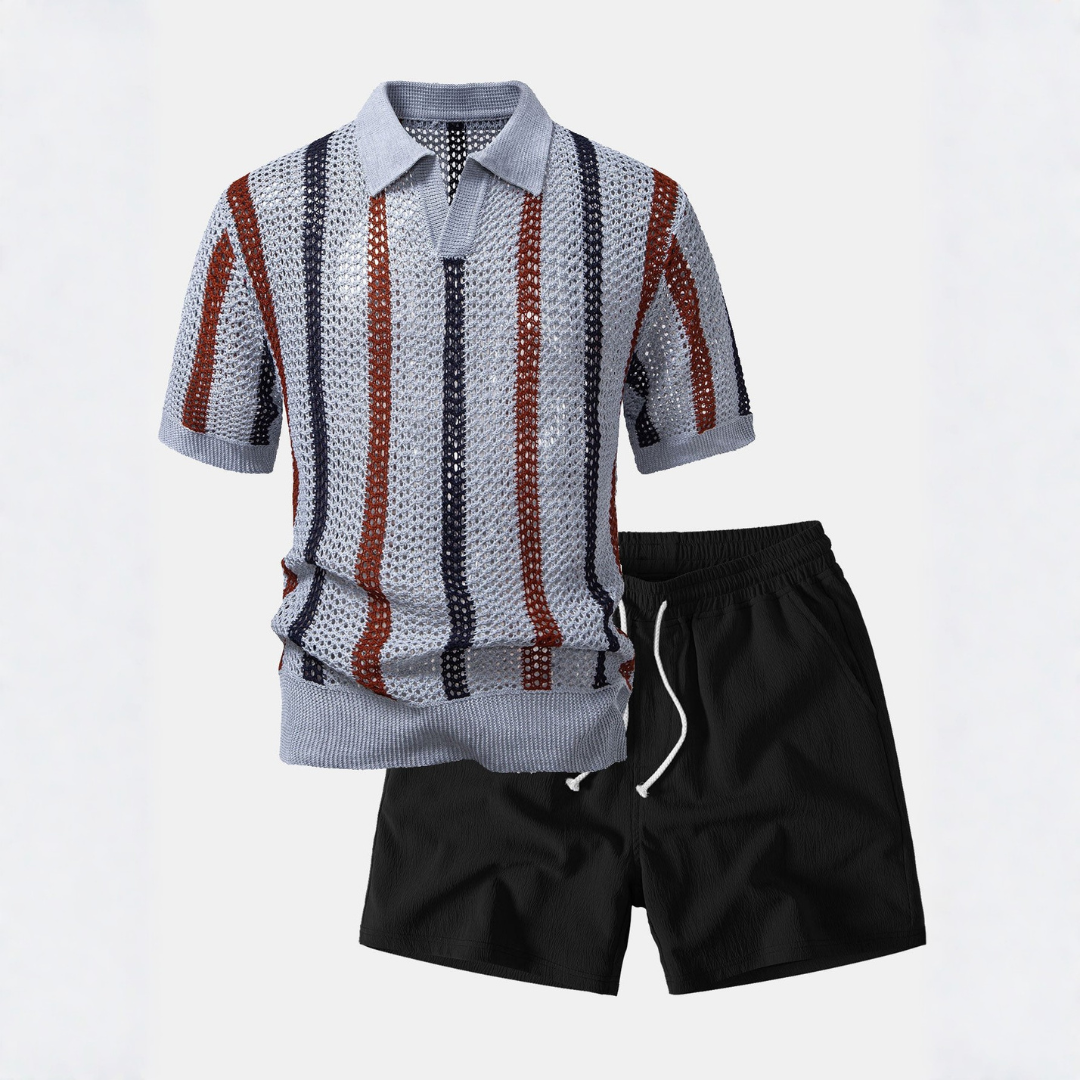 Xavier | Polo med V-hals og shorts