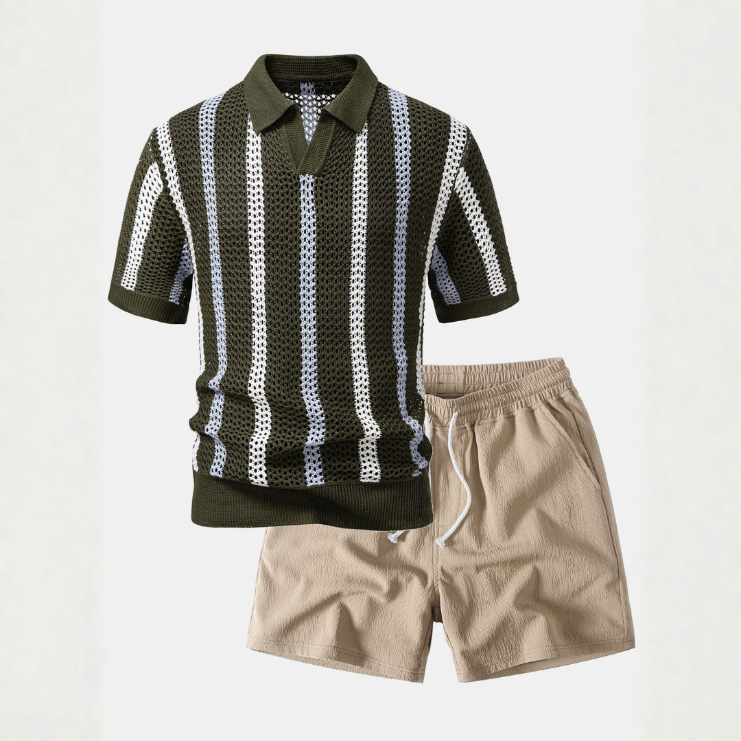 Xavier | Polo med V-hals og shorts