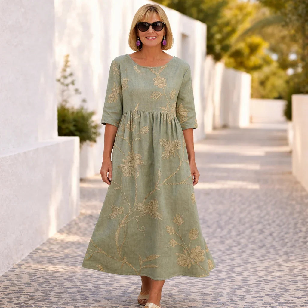 Susan | Blomstret kjole med sommerstemning