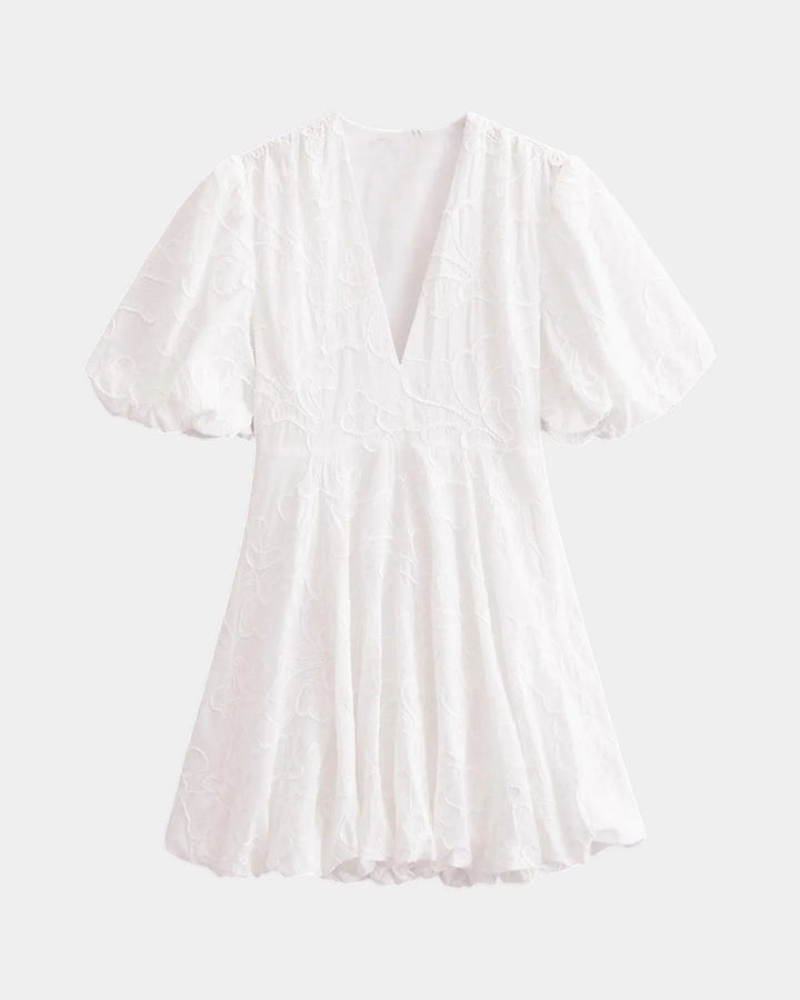 Anastasie | Broderet minikjole med flæseærmer