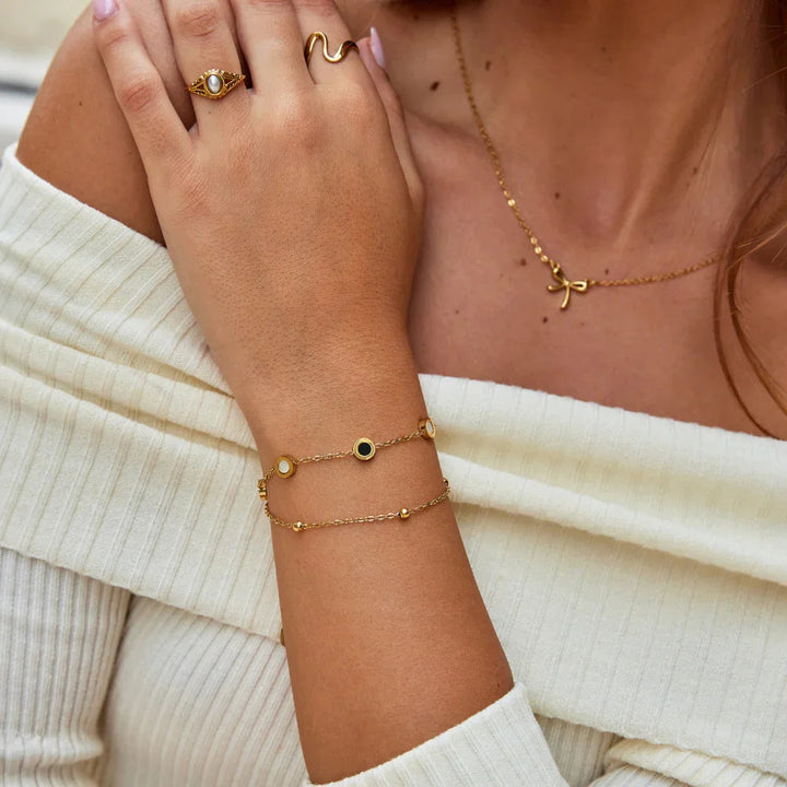Victoire | Armbånd i onyx og hvid sten