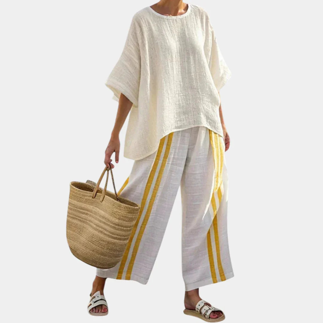 Arianna | Elegant gulstribet top og bukser med vide ben