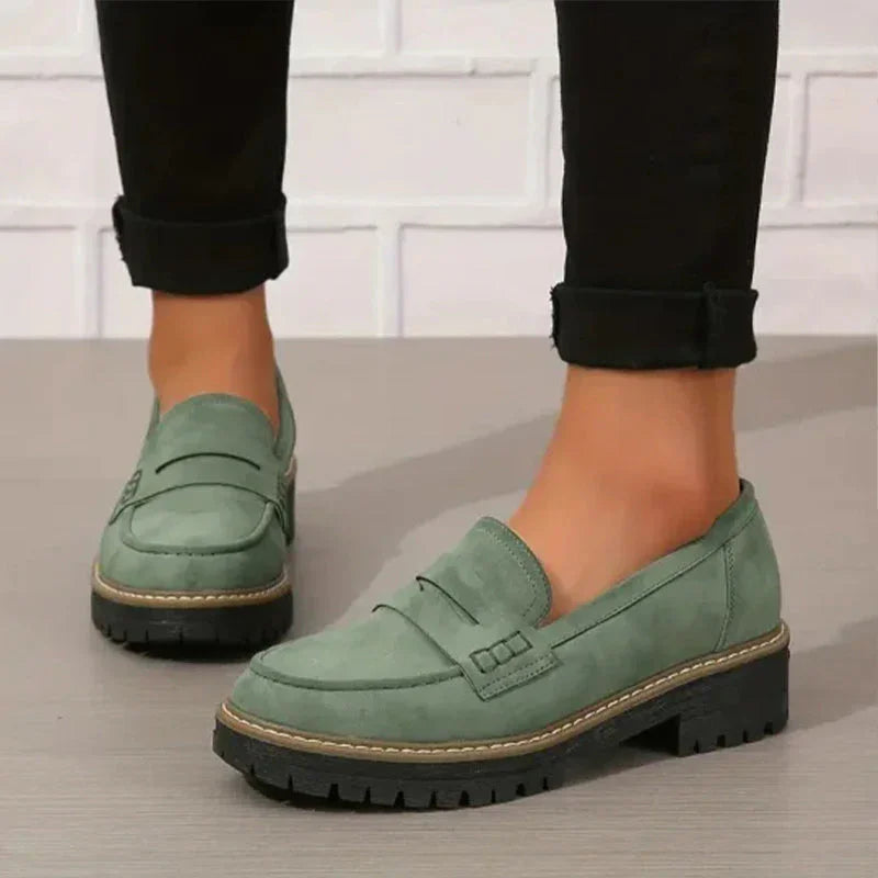Elegante loafers i ruskind